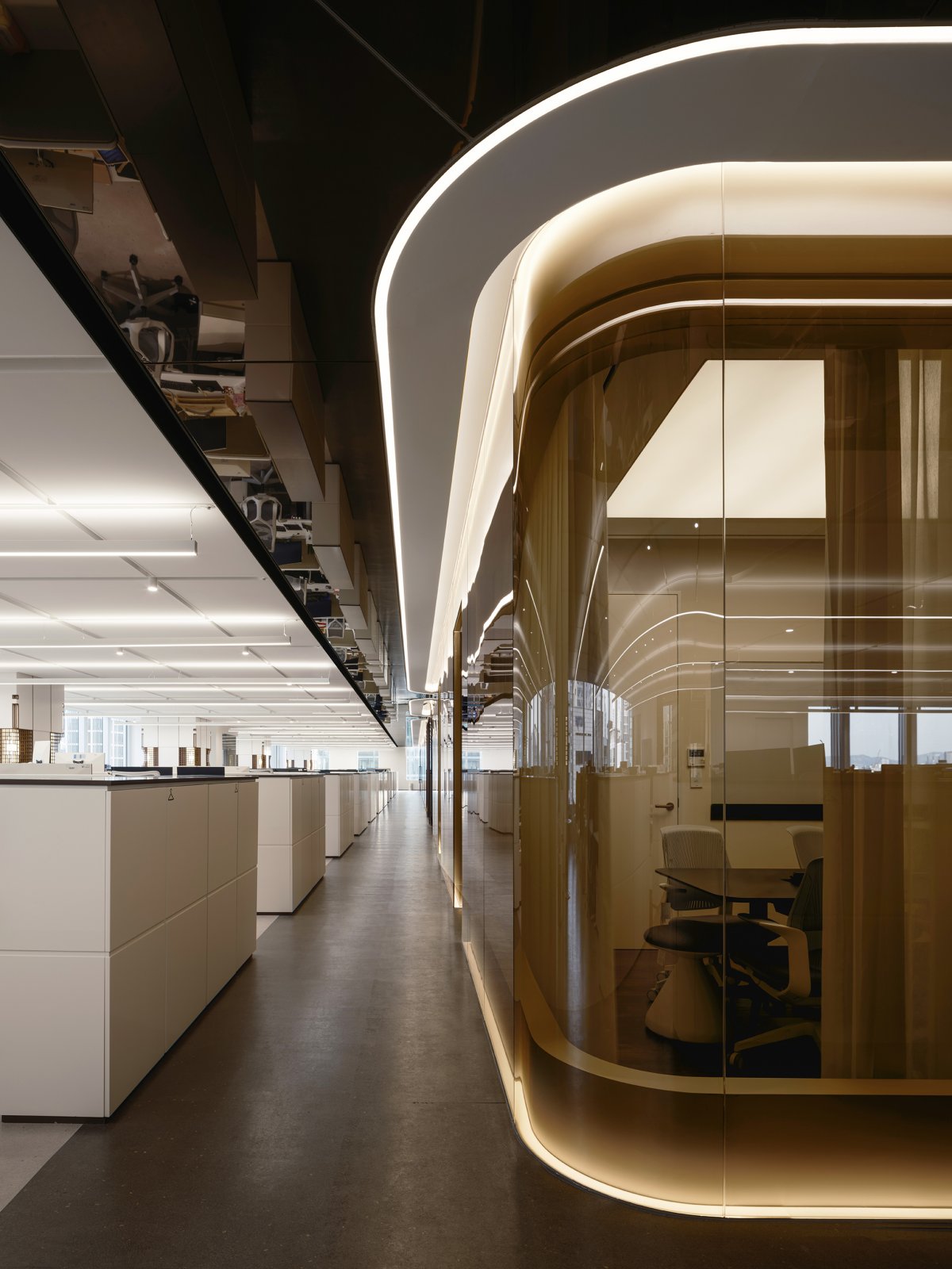 YinjiSpace U.LAB x NPIXEL Centerfield Office